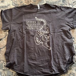 Pebby Forevee XXL Side Slit Tee